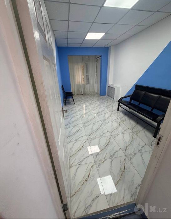 Аренда под офис или Учебний центр 250кв.м Метро Новза! 3100у.е