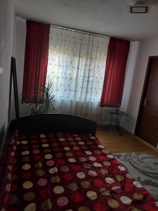 Garsonieră de închiriat