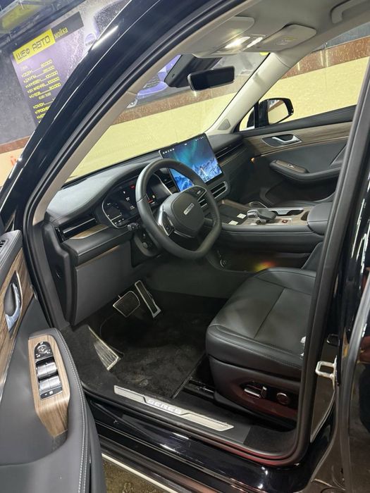 Seres m5 585 ot kuchi, 2 motor 2025 срочно арзон