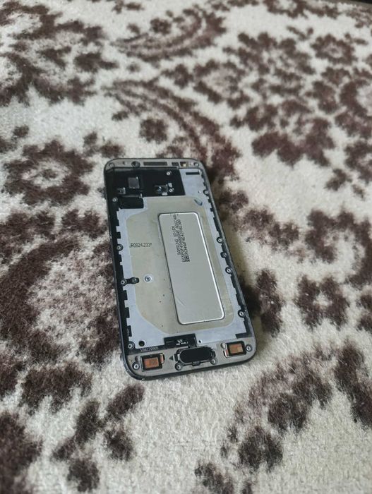 Vand Samsung j5 pentru piese !