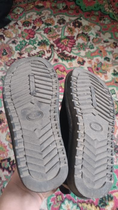 Продам Уги детские б/у