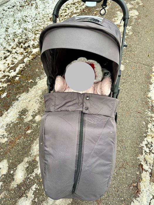 Коляска с рождения