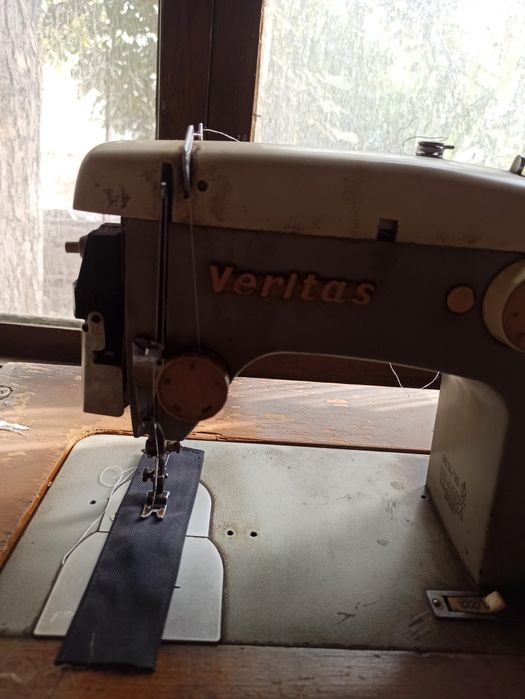 Продаётся швейная машина Веретас