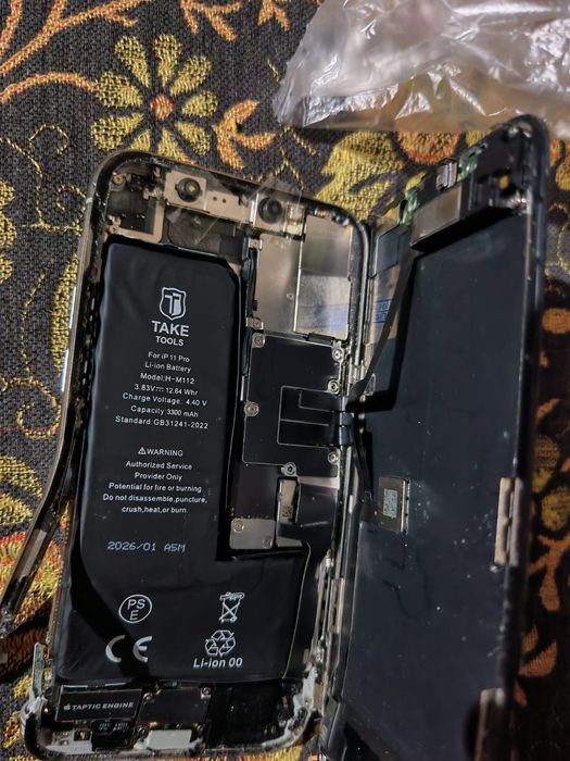 iPhone 11 pro на запчасти