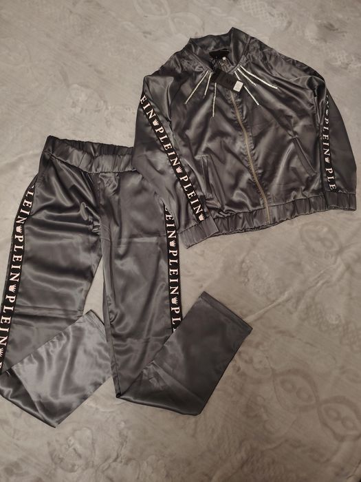 Турецкие спортивные шёлковые костюмы, женские.Philipp Plein