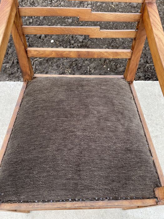 Scaun  din lemn/jilt