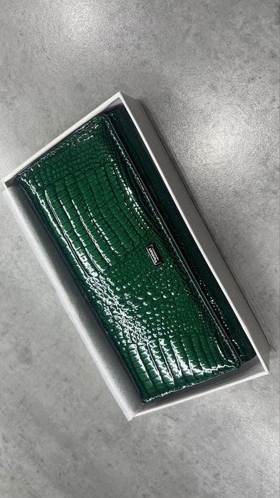 Кошелек из натуральной кожи