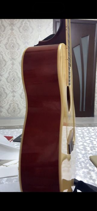 Продам гитару ямаха