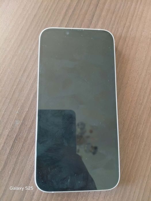 Продавам Iphone 14