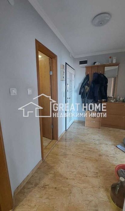 Дава се под наем Тристаен апартамент в Търговище, Център - 65 кв.м за 306 € - Снимка #13