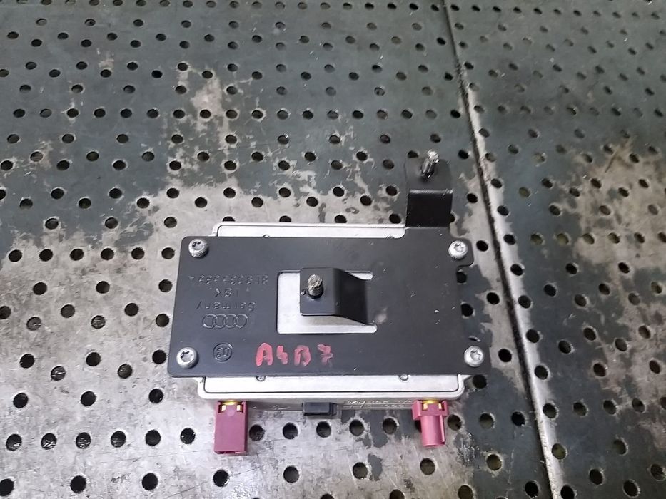 Modul amplificator antena audi a4 b7 8e 8e0035456d 8e9035223d