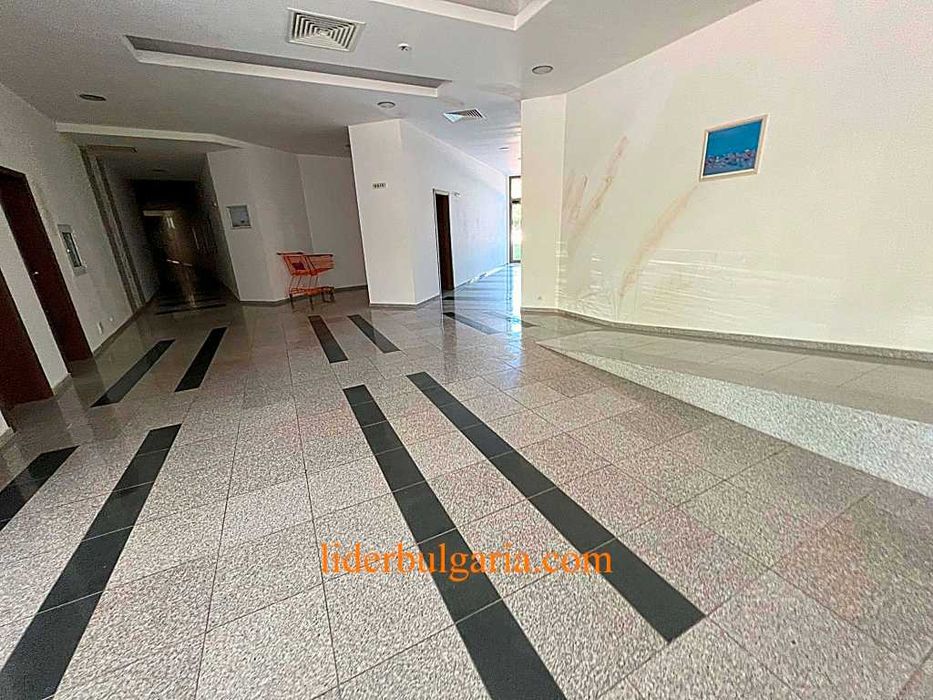 Продава се Тристаен апартамент в к.к. Слънчев бряг - 162 кв.м за 741 €/кв.м - Снимка #11