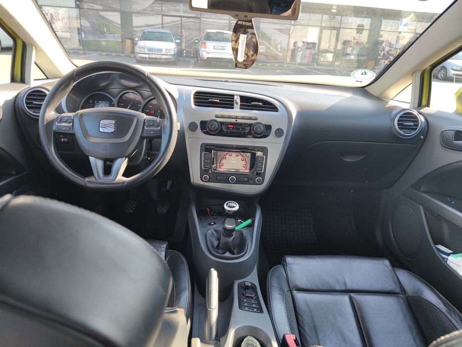 SEAT Leon 2010 — imagine 3