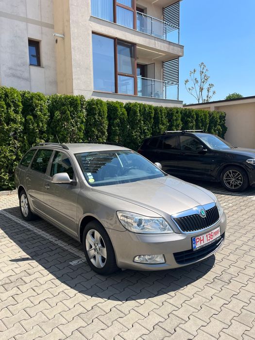 SKODA Octavia 2012 — imagine 5