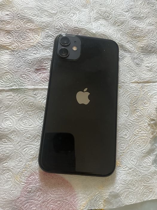 IPhone 11, 64 g отлично работает