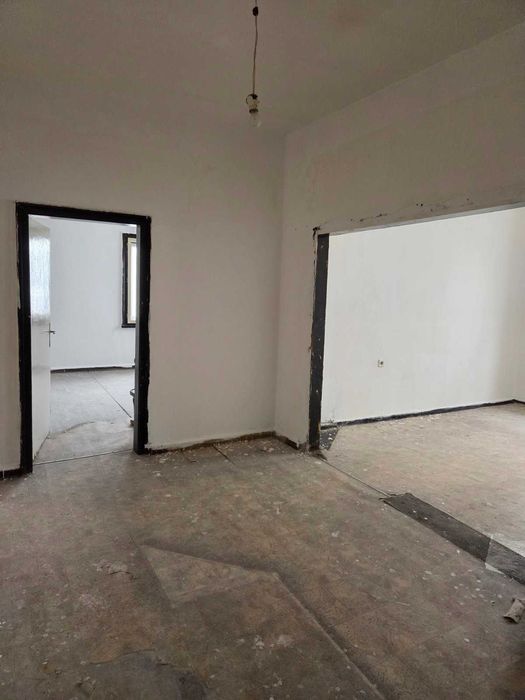 Продава се Четиристаен апартамент в Пловдив, Център - 154 кв.м за 968 €/кв.м - Снимка #1