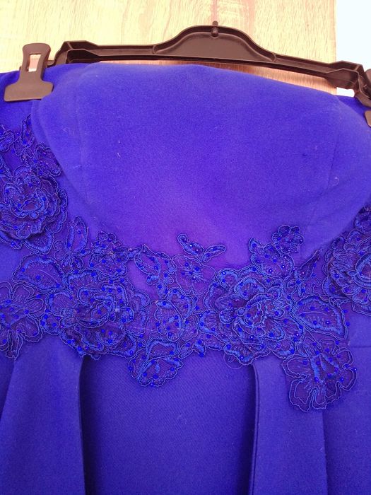 Рокля за повод официален