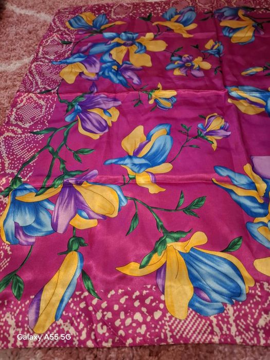 Сатенени и Копринени Шалове/Забрадки