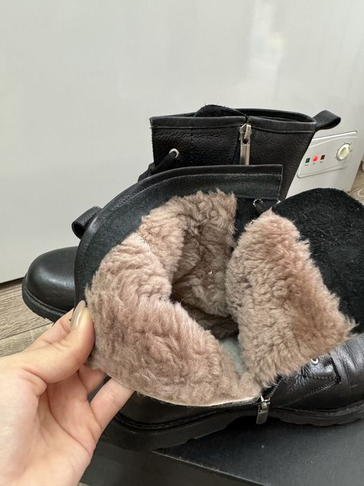 Продам зимние ботинки