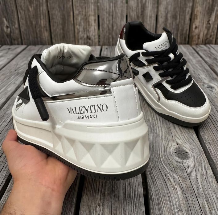 Adidasi Valentino Garavani One Stud - Full Box