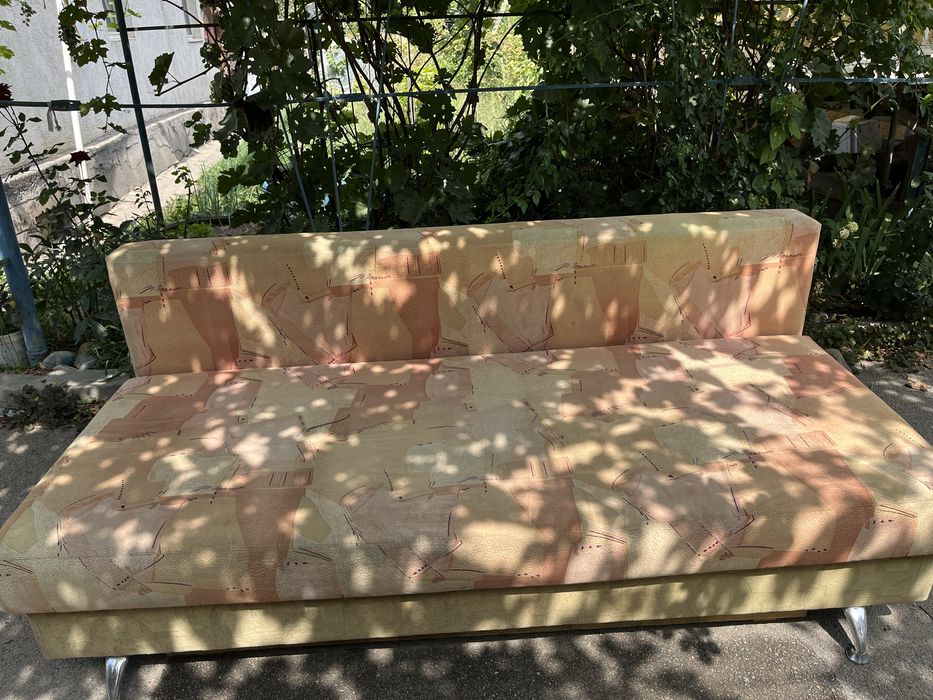 Продам диван б/у в хорошем состоянии