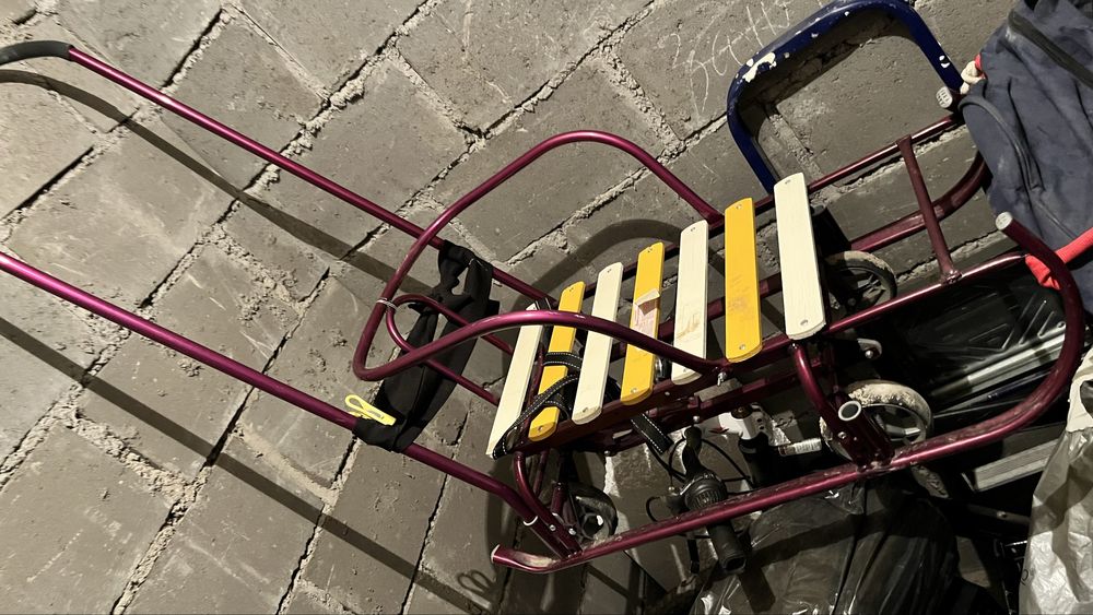 Продам санки с колесами