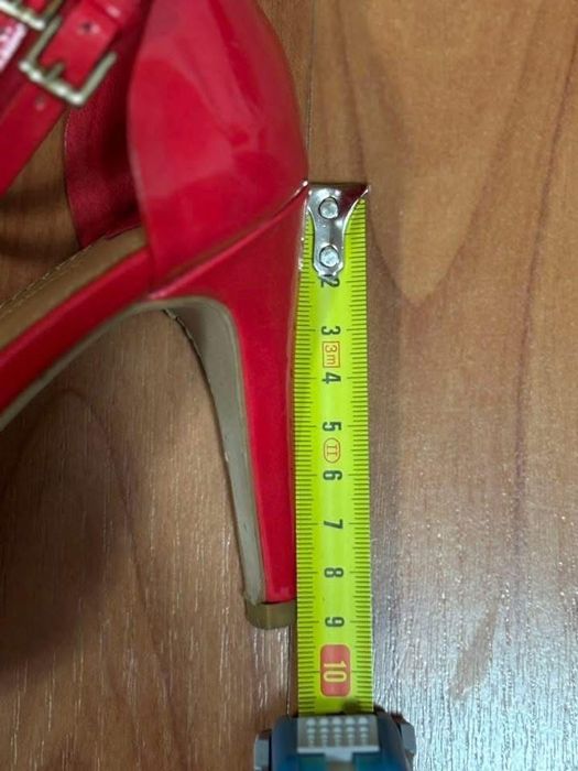 Sandale Stradivarius