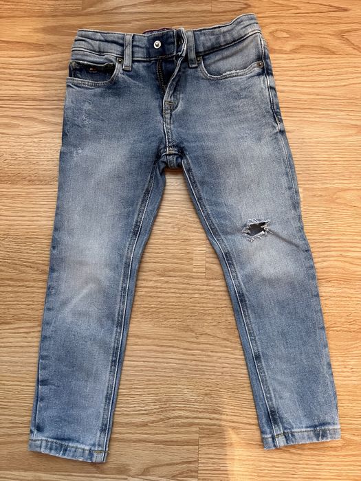 Blugi Tommy Hilfiger 4 ani