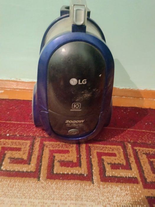 Продам пылесос рабочий