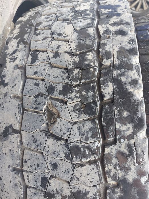 Продам резину грузовую