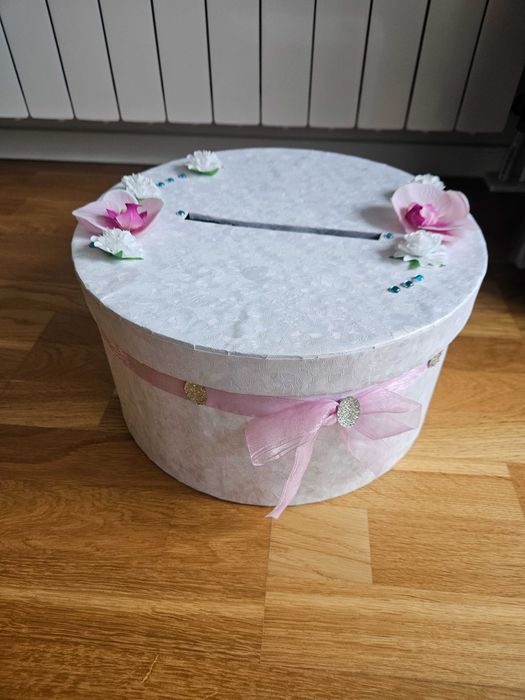 Сватбена кутия за пари и пожелания