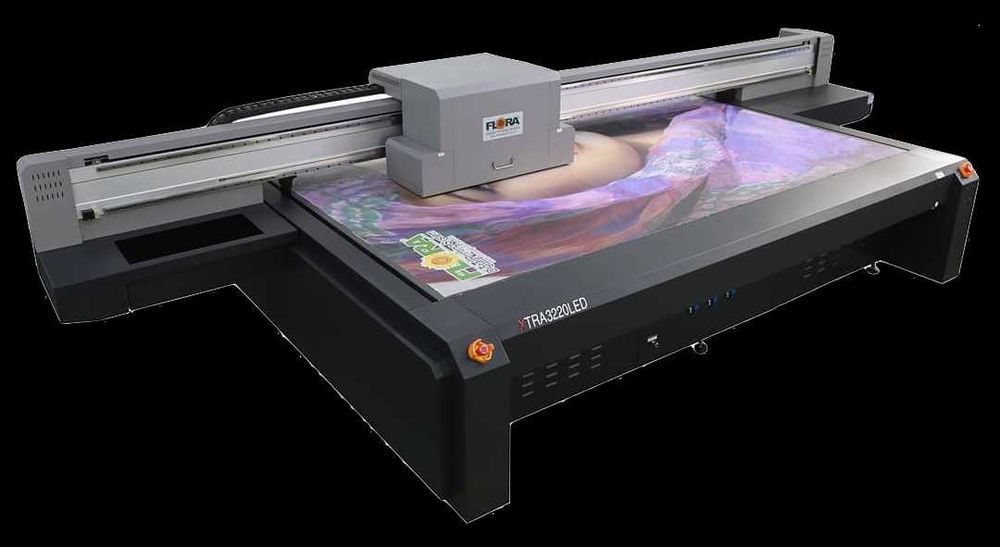 Широкоформатная УФ-печать на акриле,оргстекле (планшет) 245cм х 130см