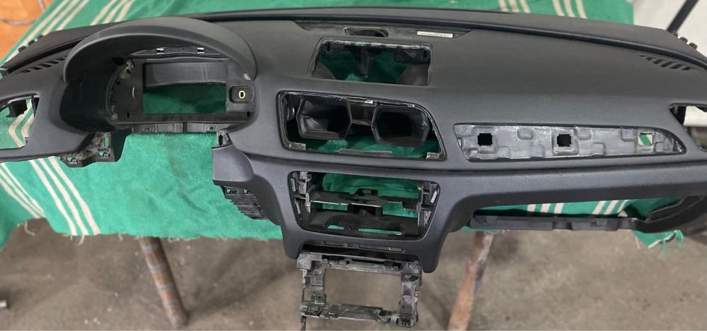 Торпеда Audi Q3.