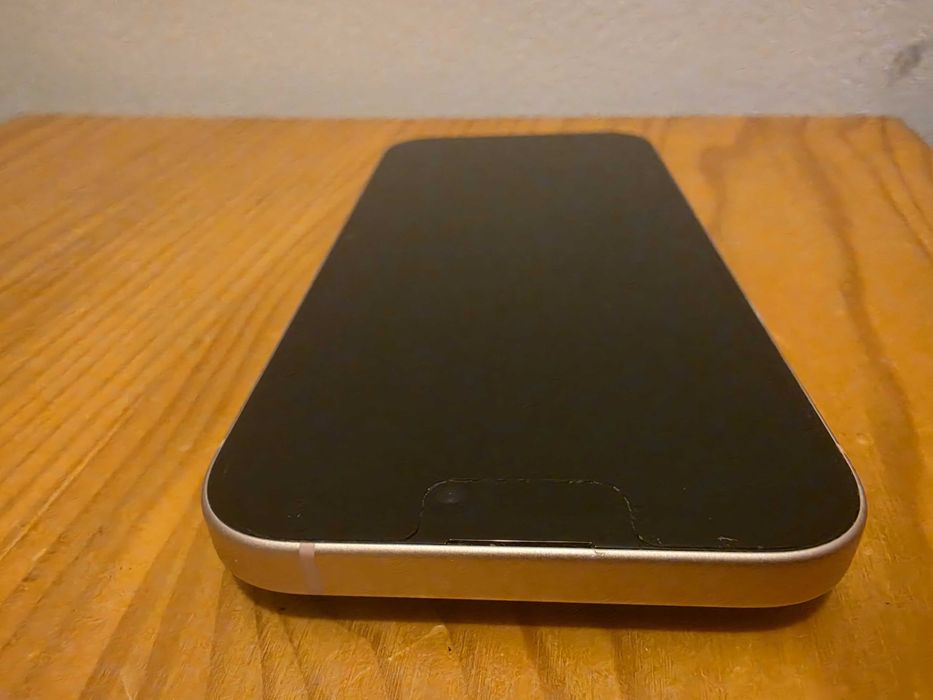 iPhone 15 pink - 128GB