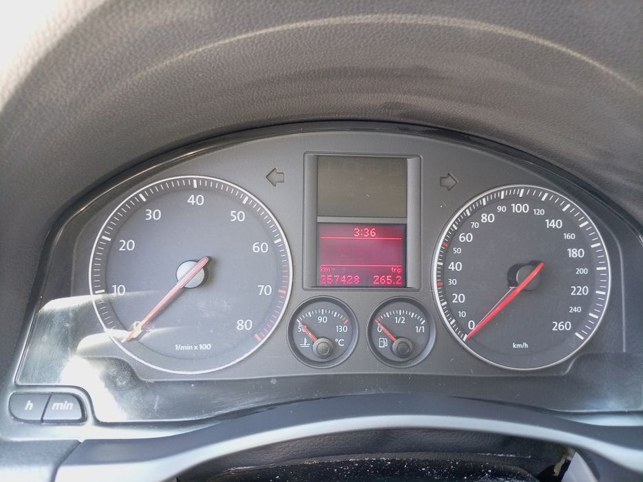 Фолксваген Джета 1.6Mpi 102к.с.