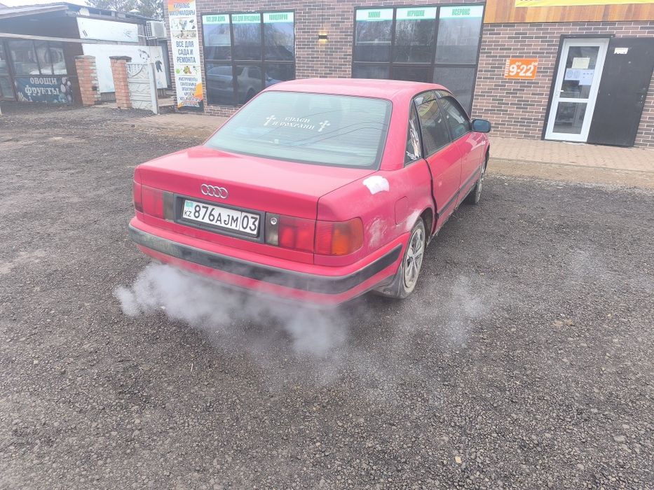 Ауди 100 с4 1993года