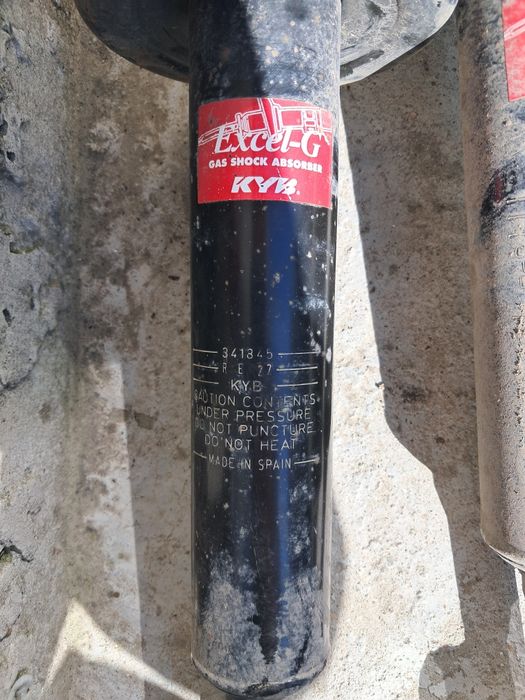 Ауди А4 Б7 1,9 комби амортисьори