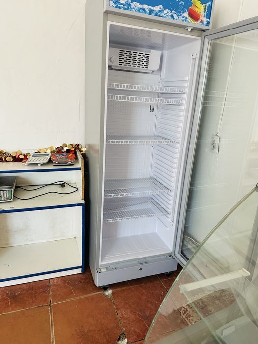 Холодильник новый