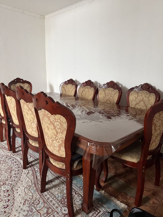 Стол 10 стулями