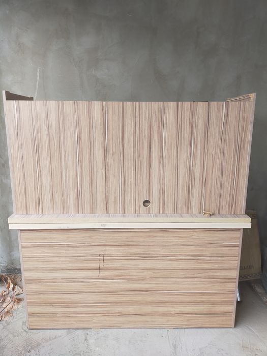 Продается письменный стол