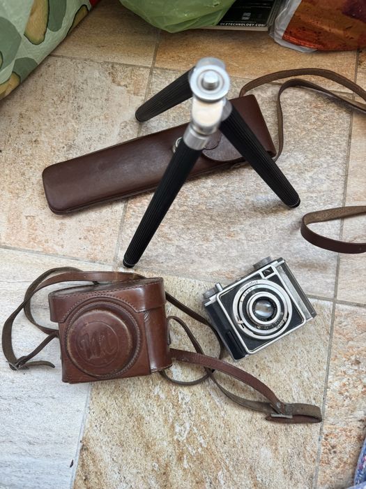 Aparat foto de colectie  Mimosa 2 cu trepied