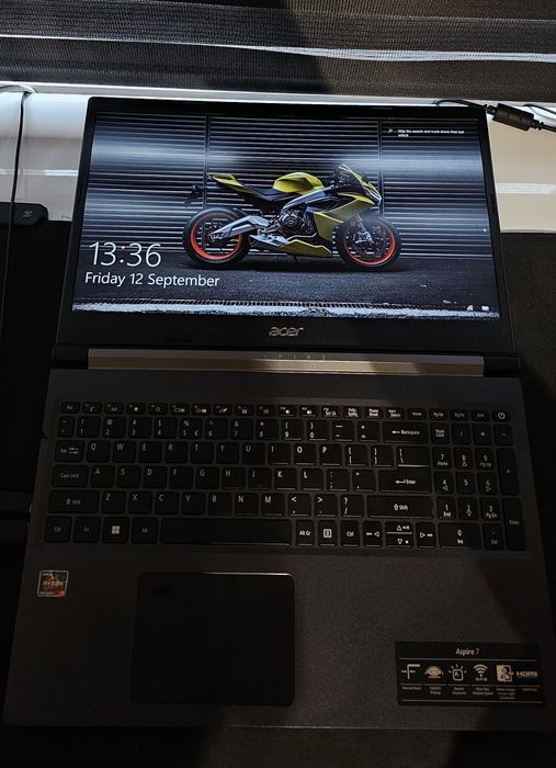 Laptop Acer Aspire 7 (RTX 3050 Ti,Ryzen 7)