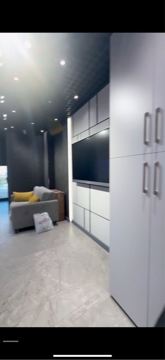 Nest One офис аренда 42 м2 18 этаж с мебелью вид на Хумо