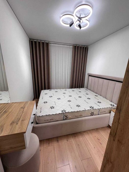 м.Буюк Ипак Йули Максвей 3-комн 2/5 68 м² кирпич ремонт меб/тех