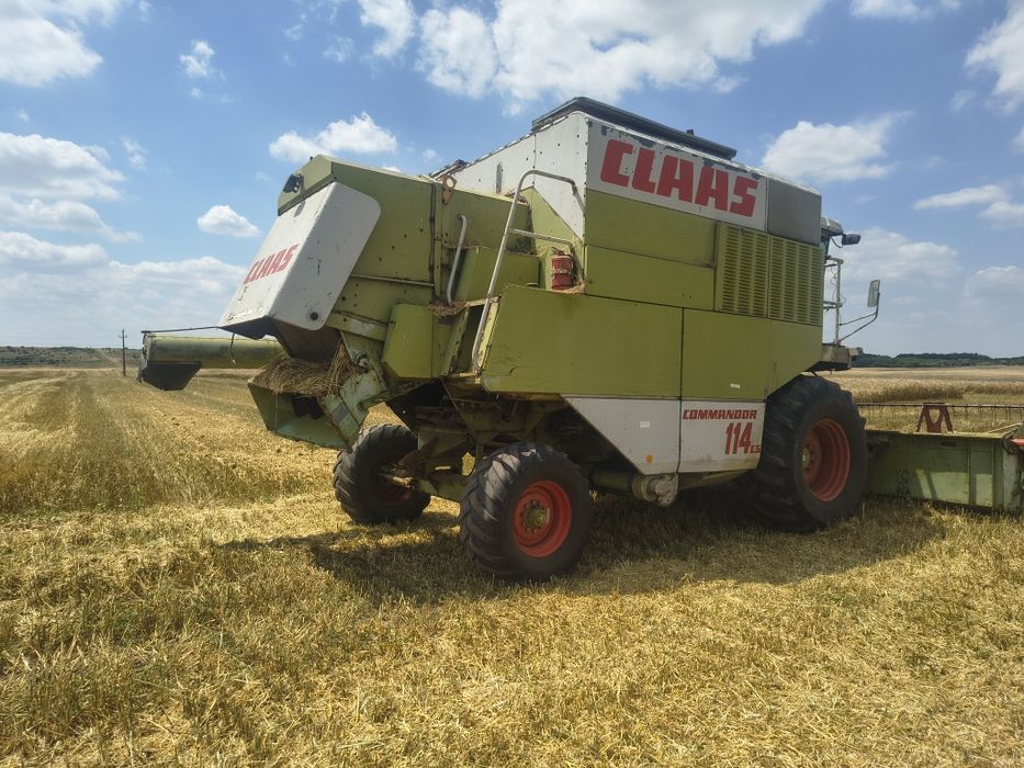 Vând claas comandor 114