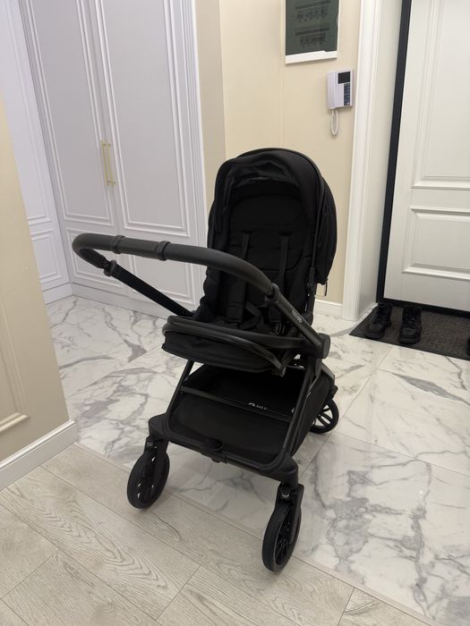 Продам детскую коляску