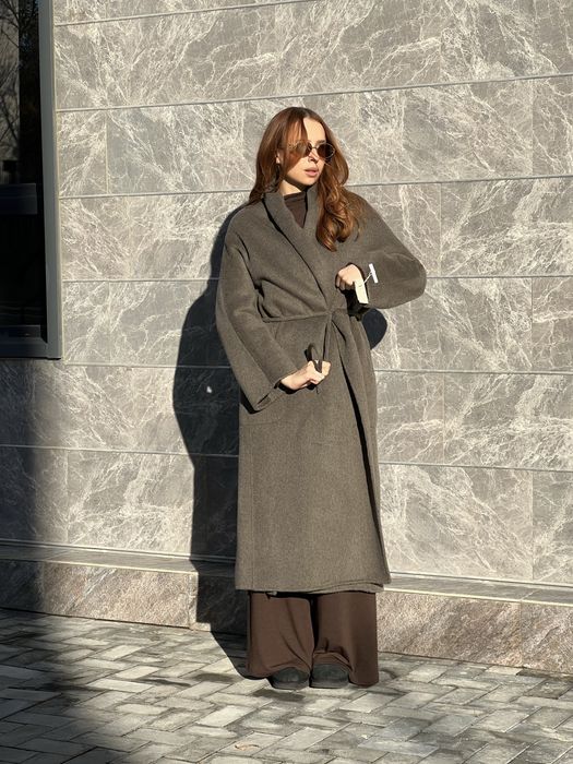 Пальто шерстянное, новое