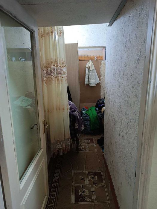 1-хонали квартира сотилади, 2-хона килинган