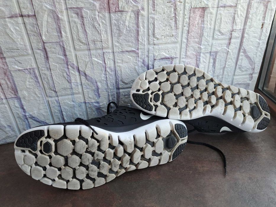 мъжки маратонки,кецове,спортни обувки,Nike ,номер45,5