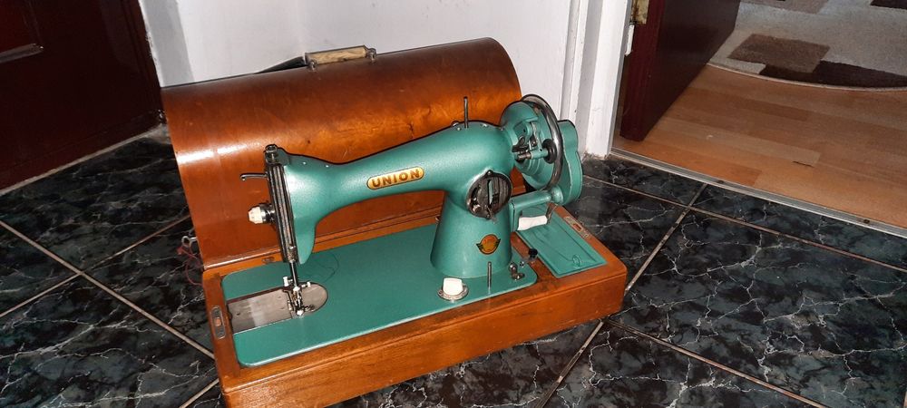 Masina de cusut manuala Union